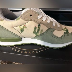 Inkkas world wear. Handmade. Cactus!!🌵 
Brand new. Never wore!!! Size 5.